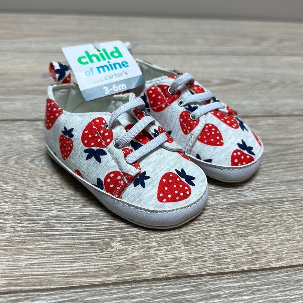 NWT Carter's Child of Mine Strawberry Crib Shoes Size 3-6 Months Soft Bottoms